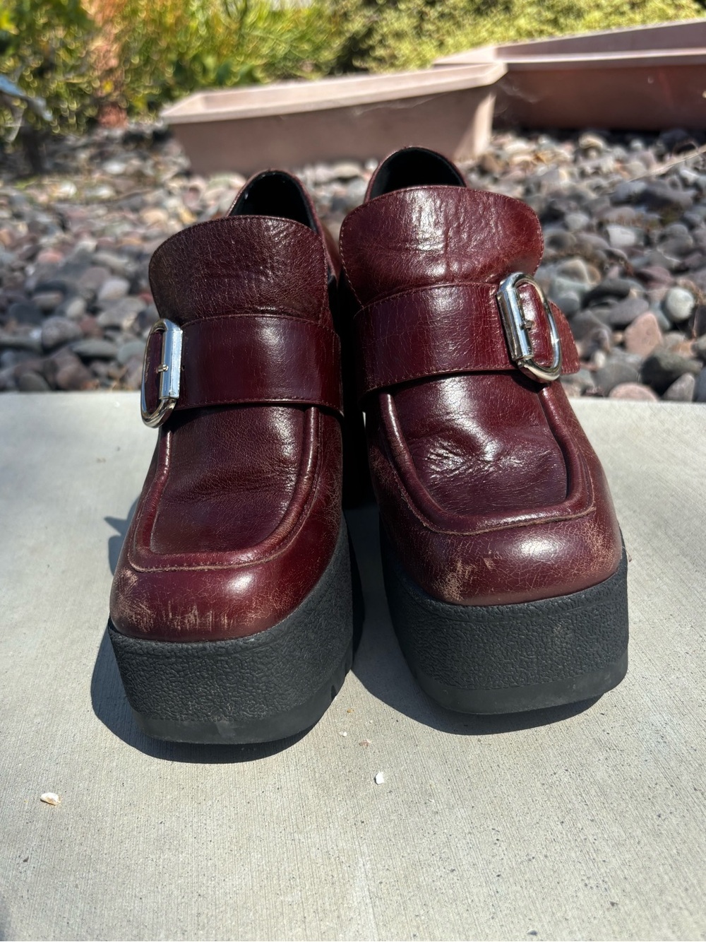 Platforms - Picture 9 of 12